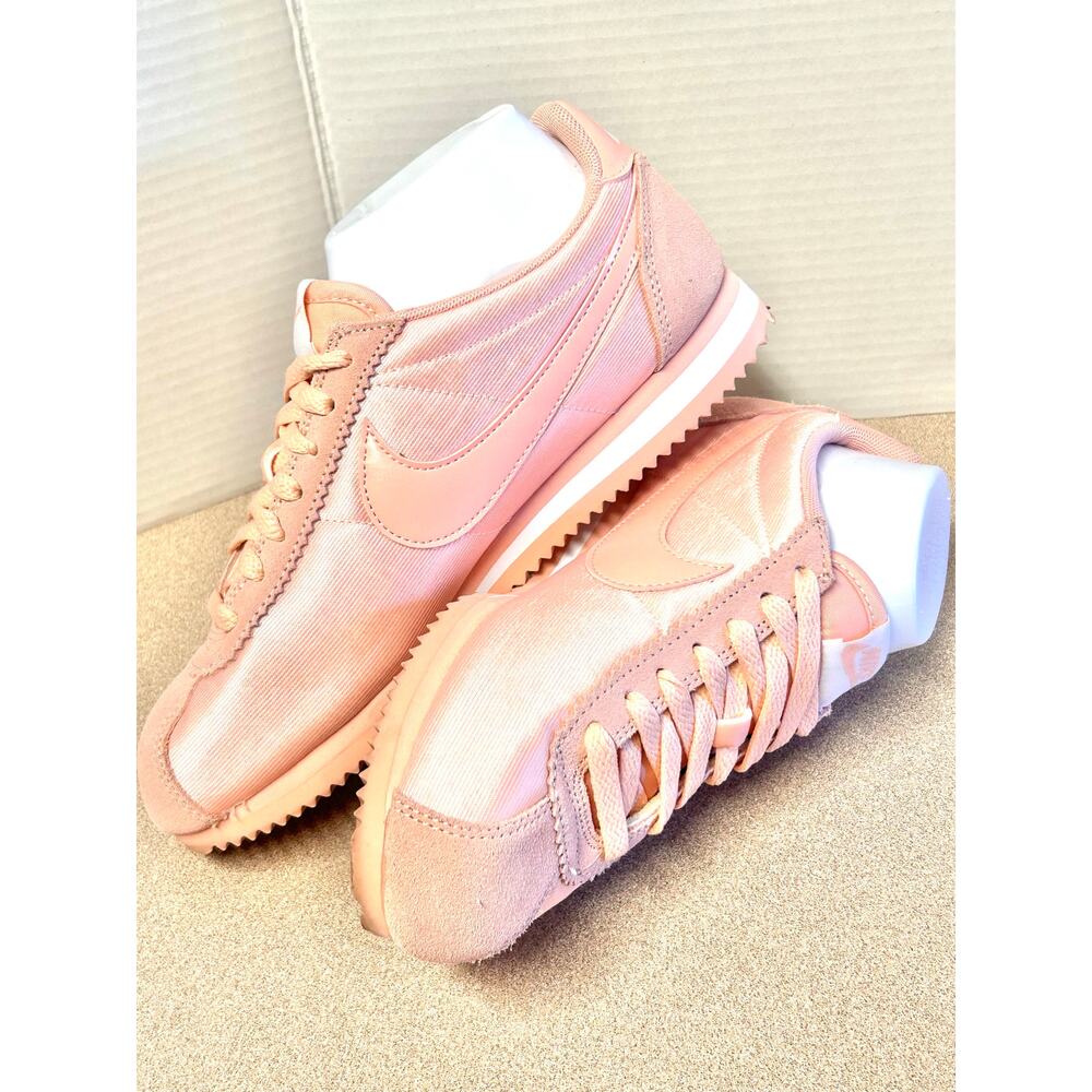 Nike Classic Cortez Pink Suede Nylon Running Shoes 749864-606 Women's Sz 8